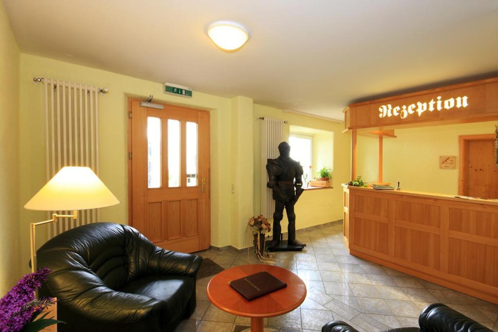Hotel Trasen ヴァルトクライブルク エクステリア 写真
